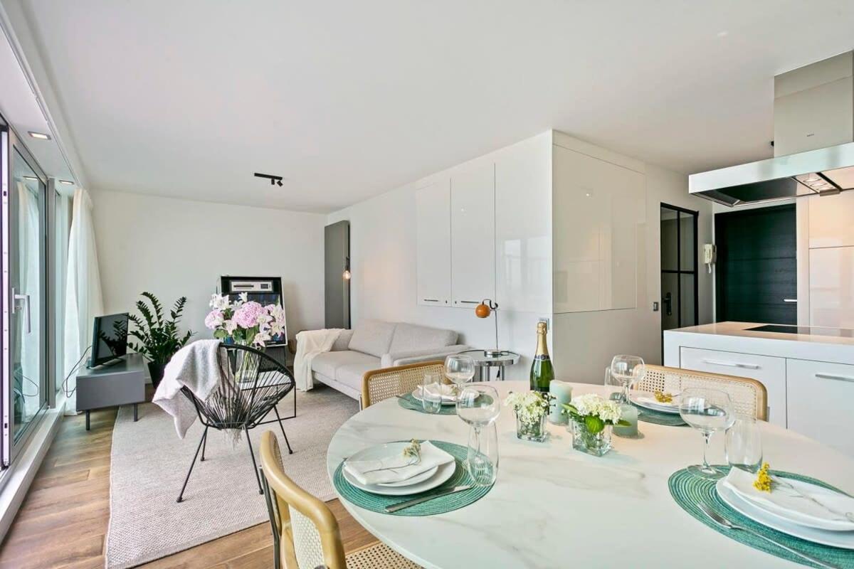 Modern Penthouse With Stunning Sea-View, Sauna And 2 Large Terraces! Daire Knokke-Heist Dış mekan fotoğraf